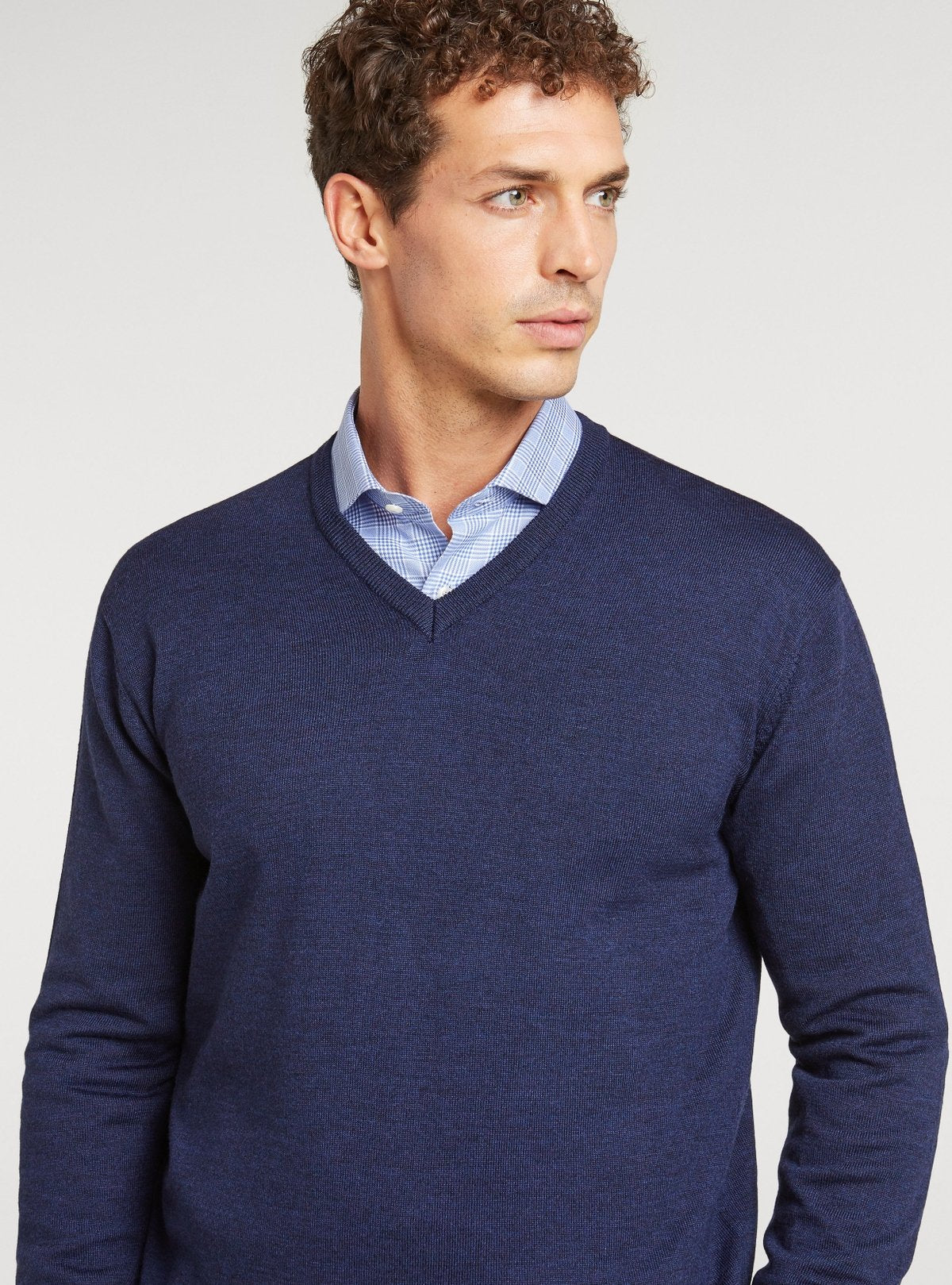 Maglia scollo a V in lana merino